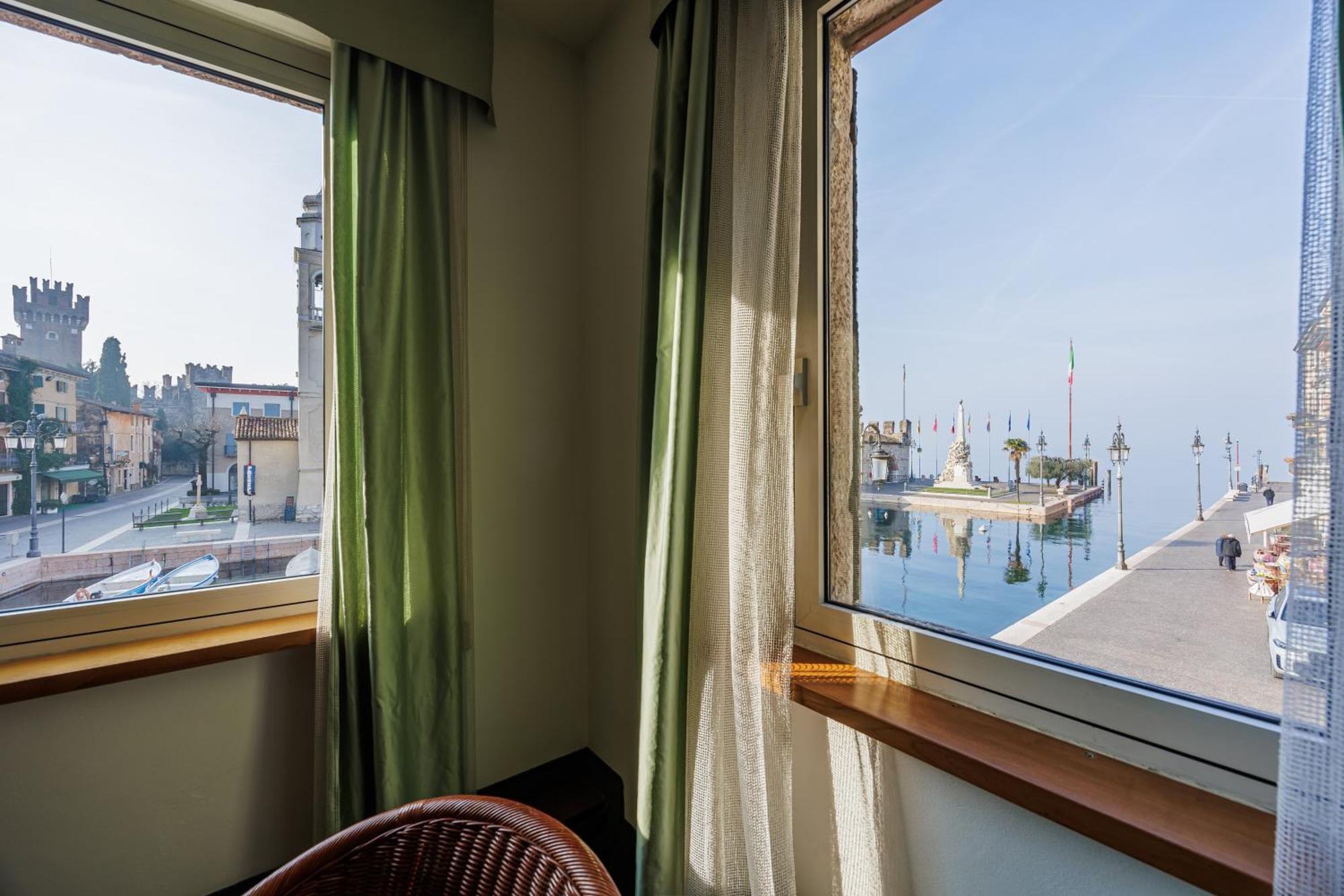 Hotel Alla Grotta Lazise Eksteriør bilde