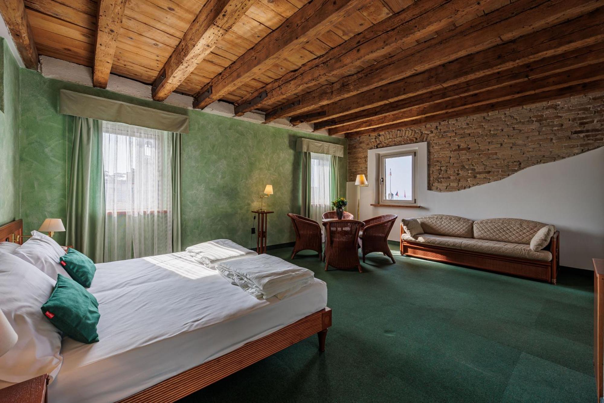 Hotel Alla Grotta Lazise Eksteriør bilde
