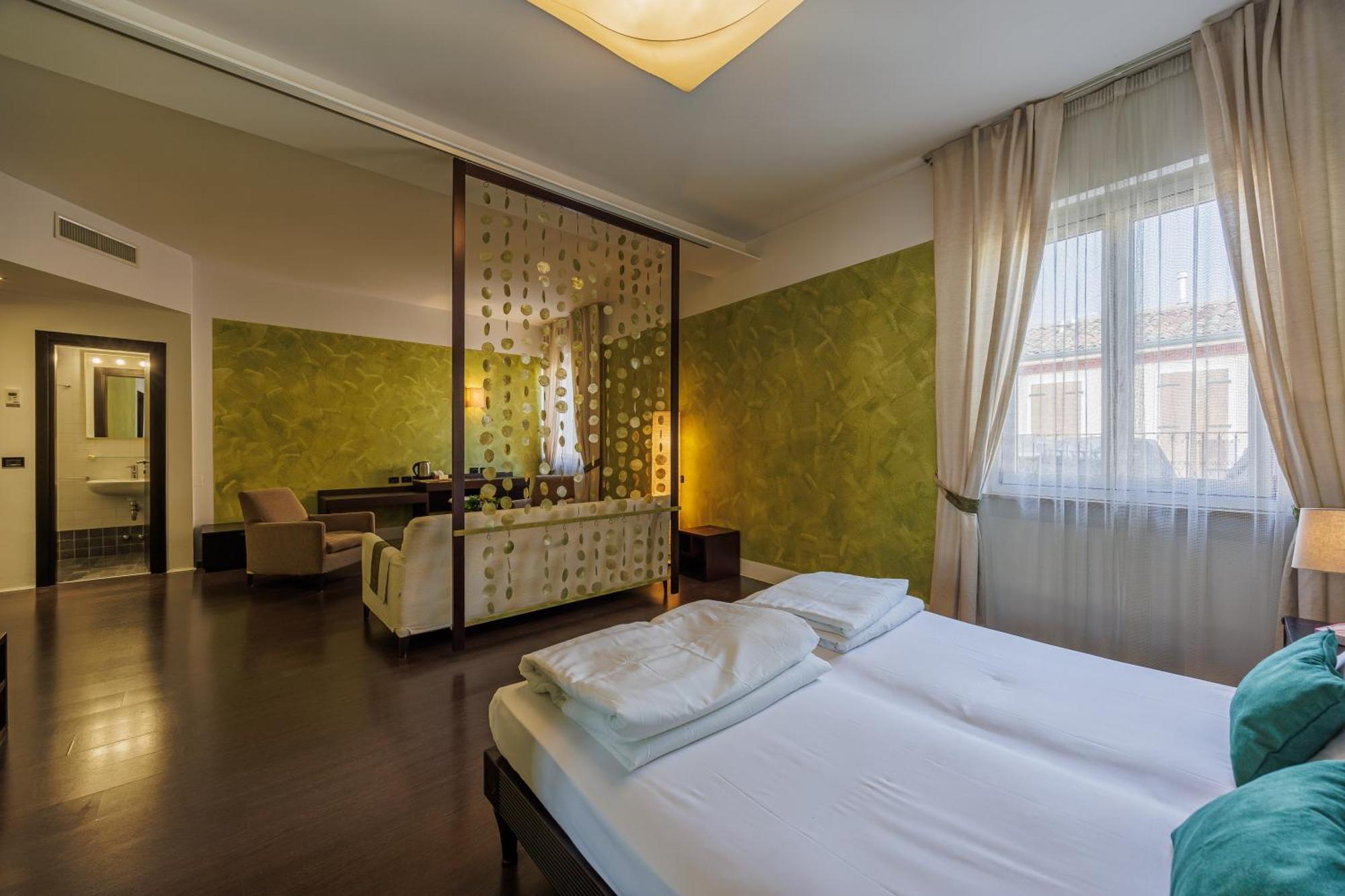 Hotel Alla Grotta Lazise Eksteriør bilde