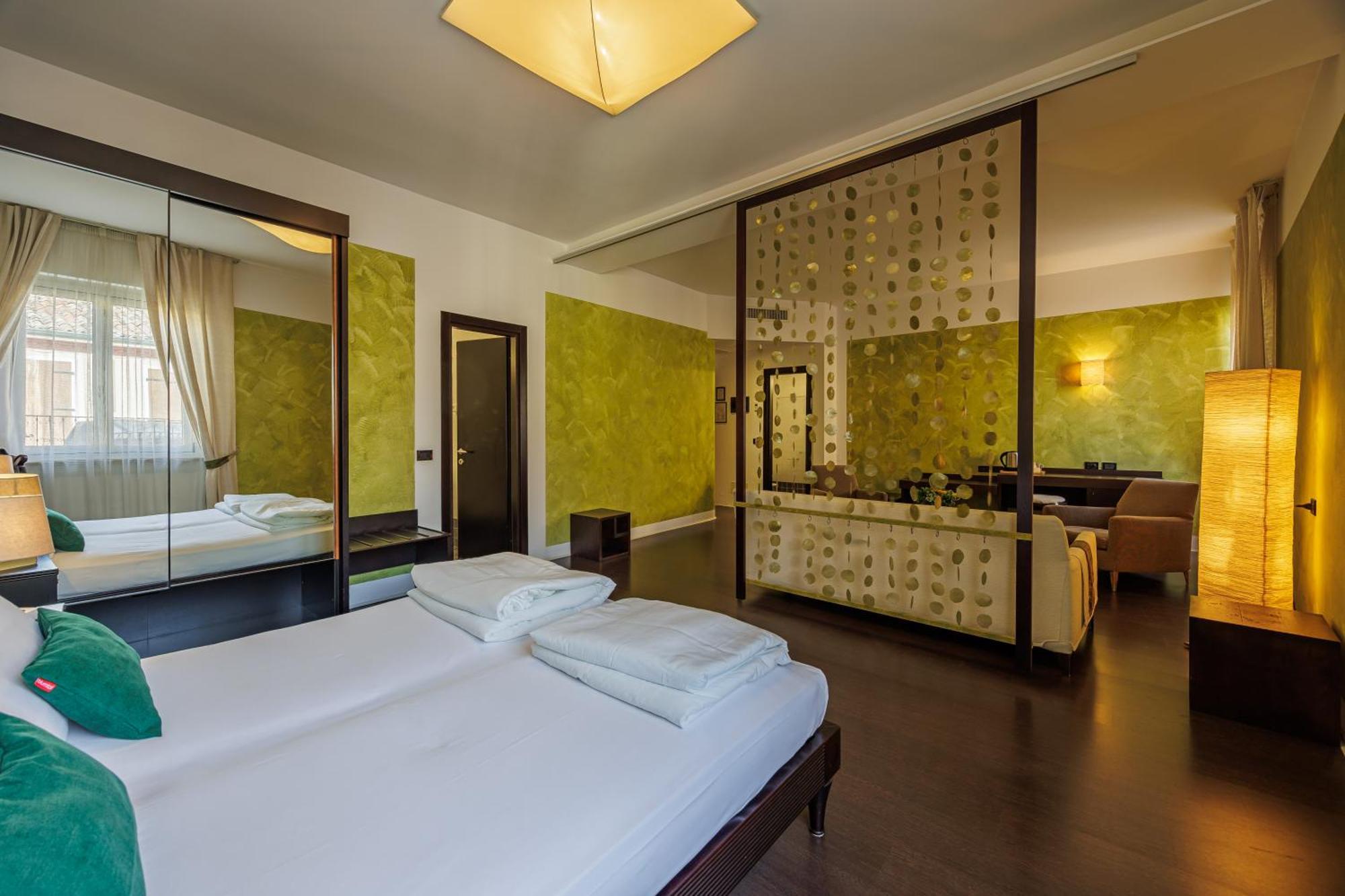 Hotel Alla Grotta Lazise Eksteriør bilde