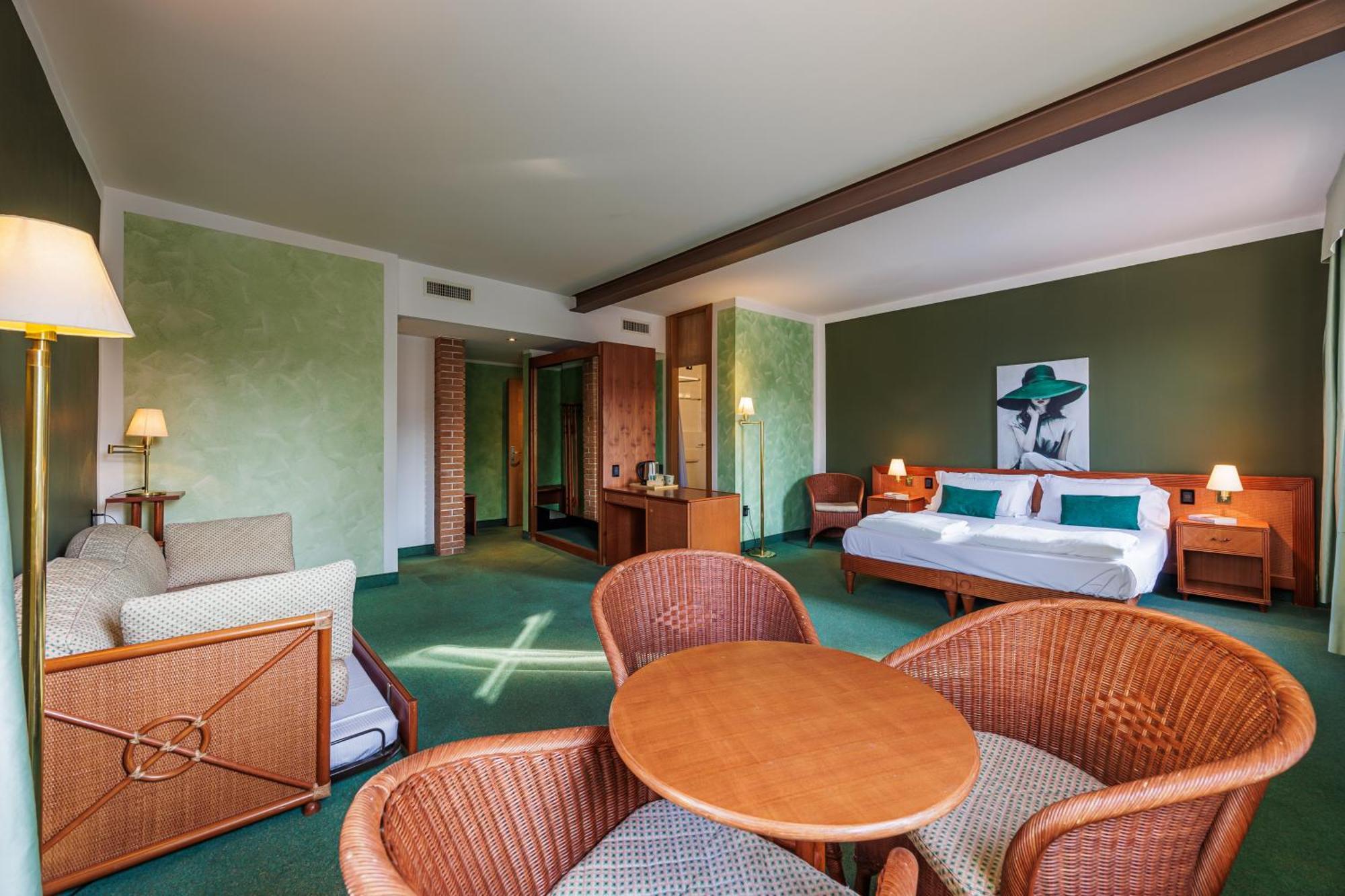 Hotel Alla Grotta Lazise Eksteriør bilde