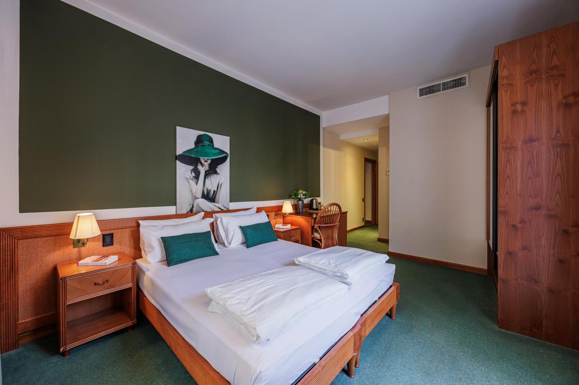Hotel Alla Grotta Lazise Eksteriør bilde